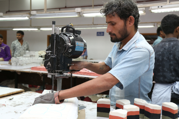 1763712704021 1763712704021