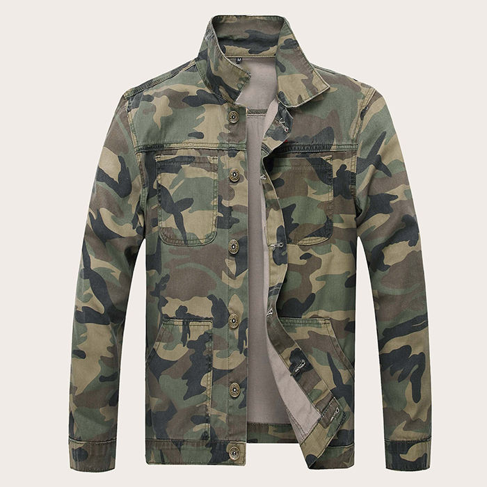 Modische Herrenbekleidung, Allover-Camouflage-Jeansjacke mit Stehkragen und Knopfleiste