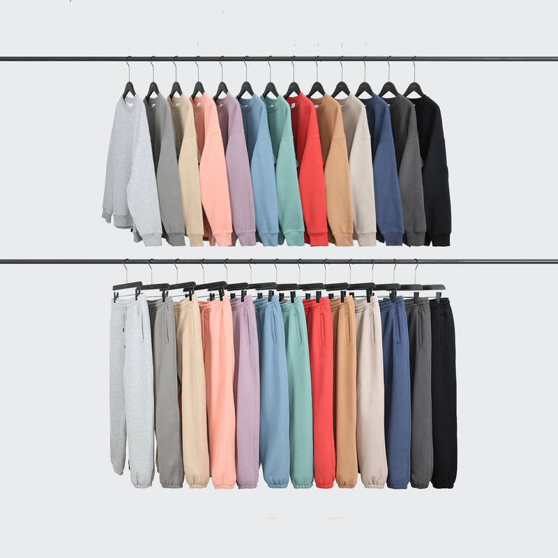 Anpassad logotyp Tvåbitar kostymer Solid Color Plain Men Sweatsuit Set Unisex Tracksuit