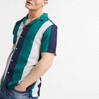 Fabricant OEM, vente en gros, chemises de v&ecirc;tements pour hommes, chemises &agrave; manches courtes, imprim&eacute;es &agrave; rayures, personnalis&eacute;es