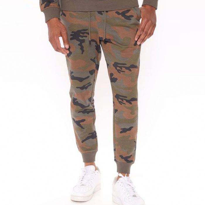 Wysokiej jakości dwuczęściowe dopasowane dresy 2-częściowy zestaw spodni dresowych z kapturem Allover Camo Męski zestaw dresowy do joggingu